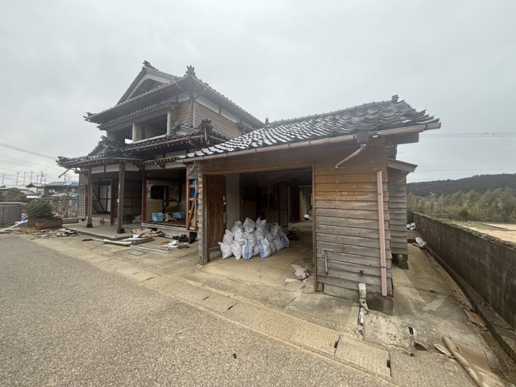 住宅 解体工事 - 写真 1